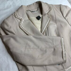 White House Black Market Blazer Women’s size 10 Neutral Beige 3/4 sleeve